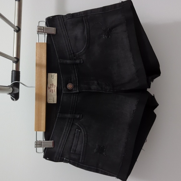 Hollister Black Denim Shorts - Picture 1 of 2